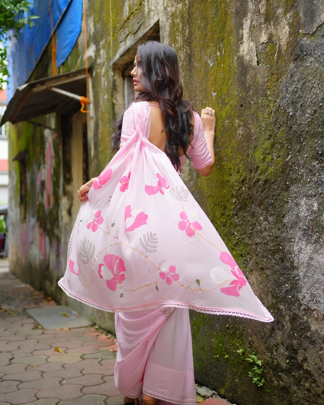 Gulmohar pink georgette saree - Image 4