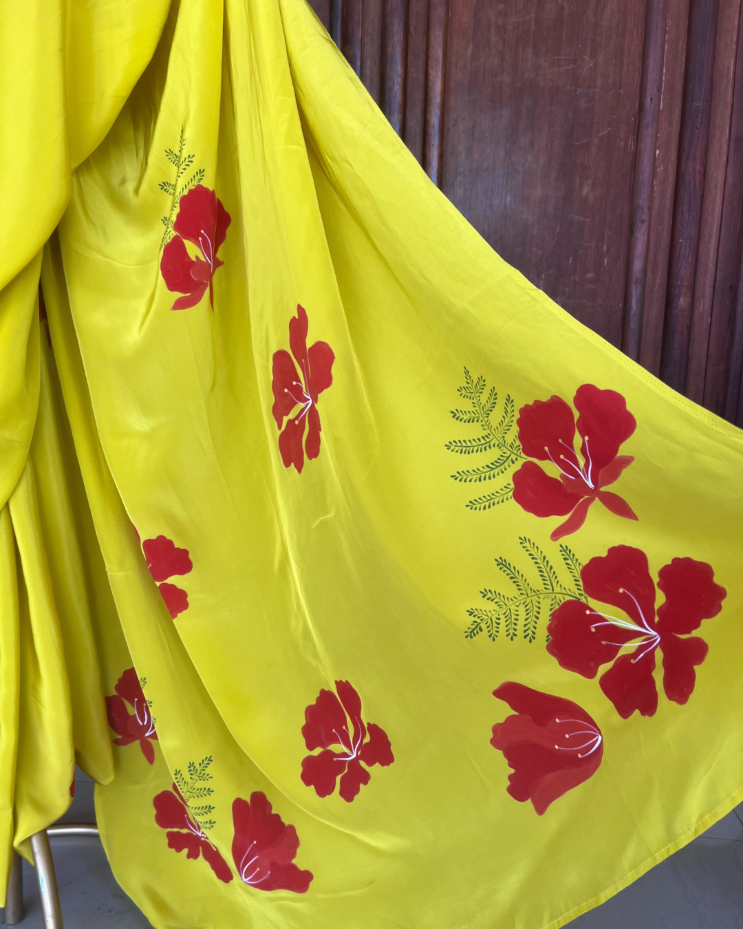 Gulmohar chartreuse crepe saree - Image 3