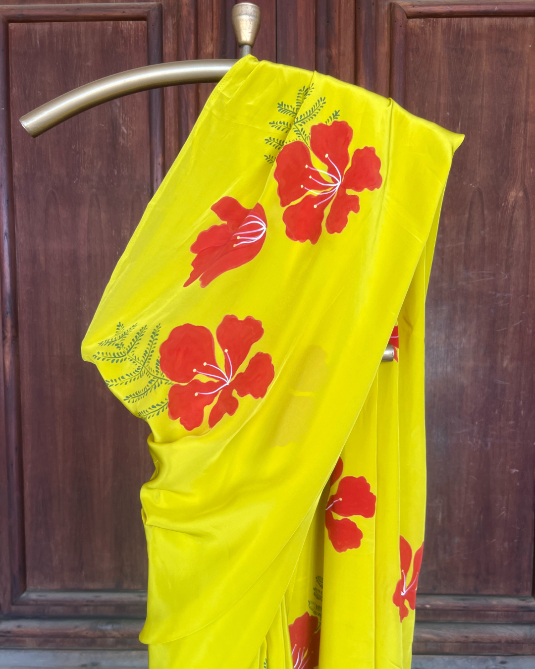 Gulmohar chartreuse crepe saree - Image 2